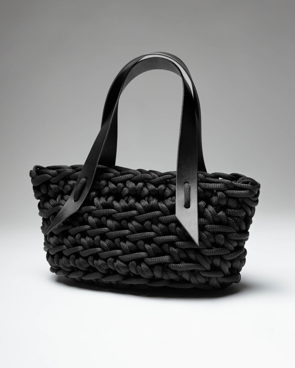 LIRA - PRETO